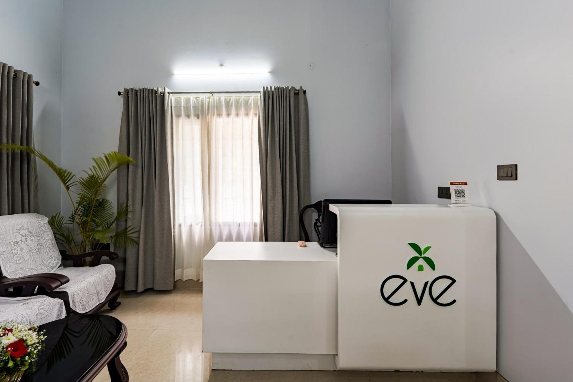 Hotel Eve Nest Kochi Esterno foto